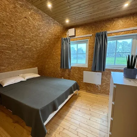 Alpesi faház Rebaese Puhkemaja *